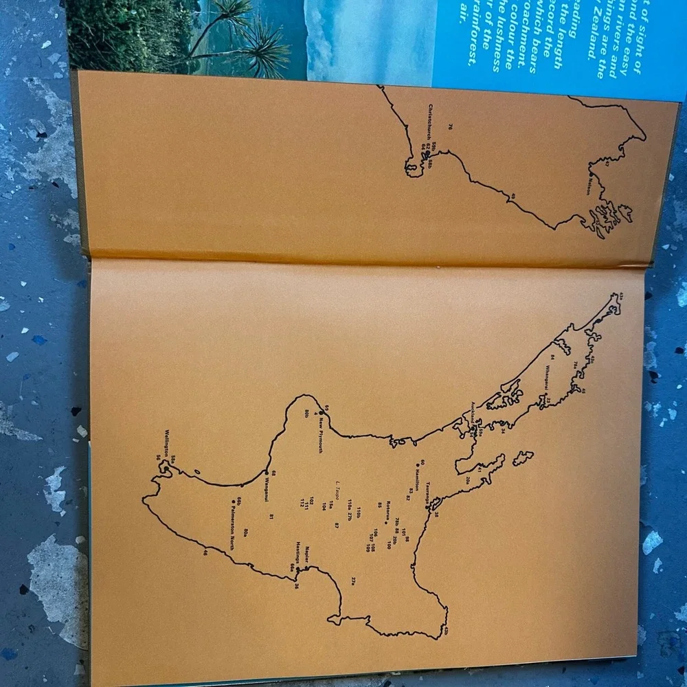 The Beauty of New Zealand‎ 1975 Photography Travel Book Scenic Nature